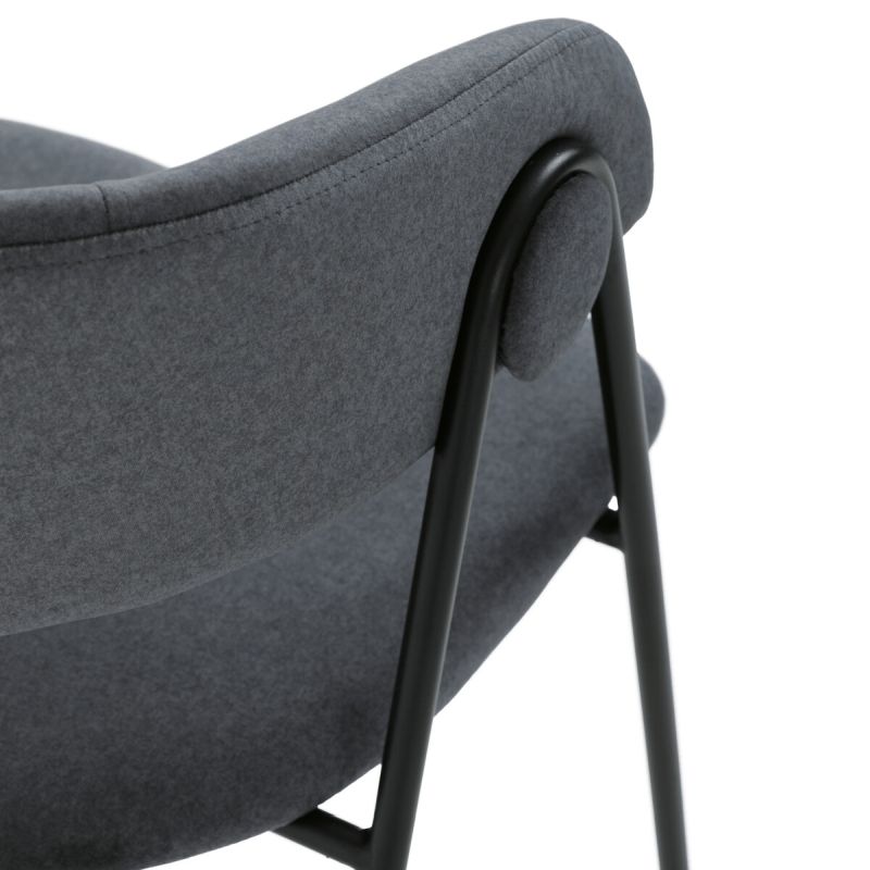 Elegantná jedálenská stolička v šedej farbe