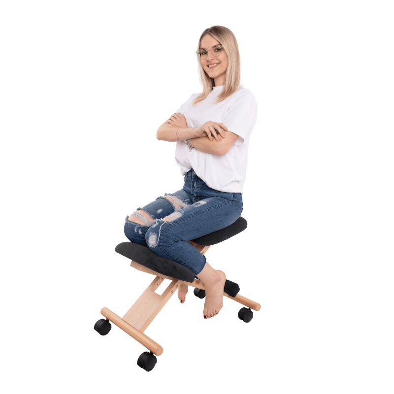 Moderná a ergonomická kľakačka, čierna-buk