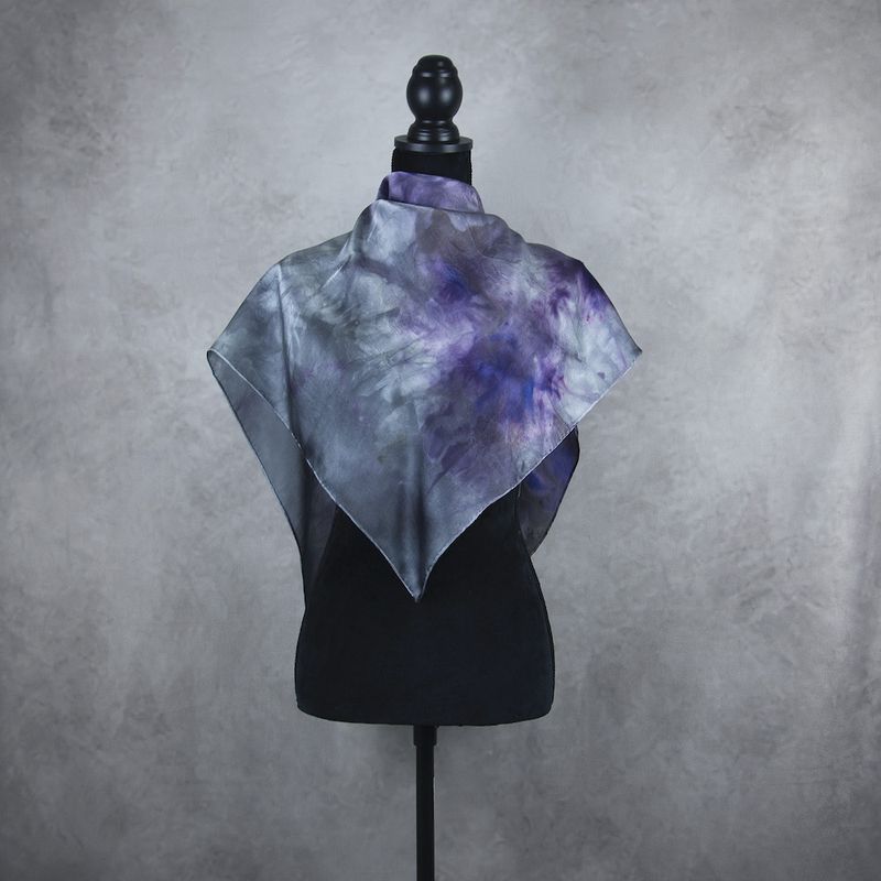 Luxusná hodvábna šatka LIMITED_342 – 100 % prírodný hodváb, 90 × 90 cm