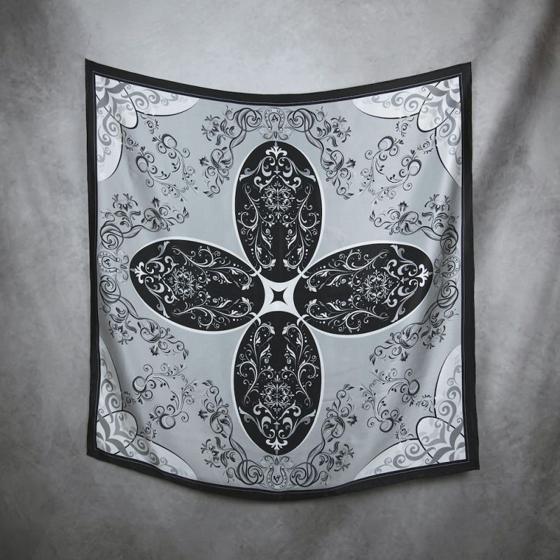 Módna hodvábna šatka ORNAMENT - SIVÝ, 90 x 90cm