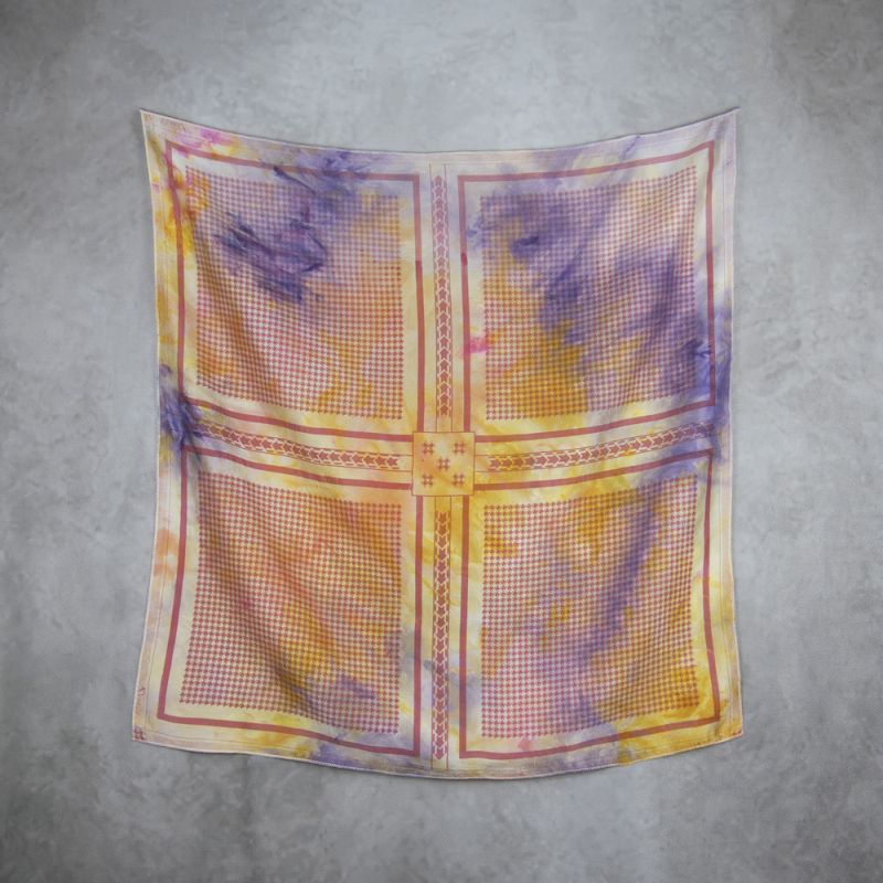 Hodvábna šatka KOHÚTIA STOPA MIX FARIEB, 80 x 80cm