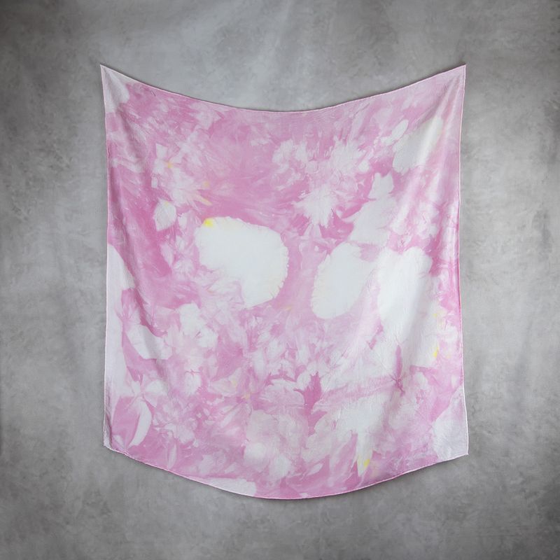 Hodvábna šatka LIMITED_252 – 90 x 90 cm, ručne vyrobená na Slovensku