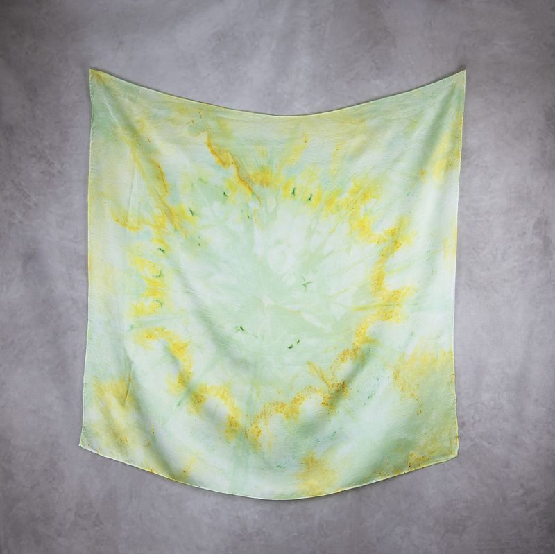 Hodvábna šatka LIMITED_266 – 90 x 90 cm, ručne vyrobená na Slovensku