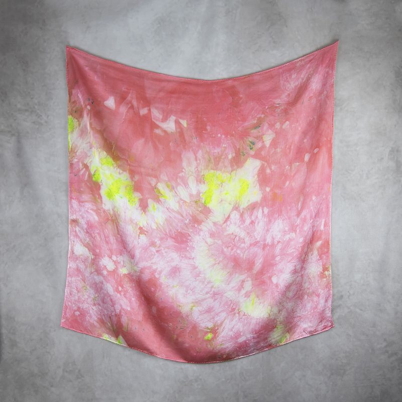 Hodvábna šatka LIMITED_271 – Ručne vyrábaná na Slovensku, 90 × 90 cm