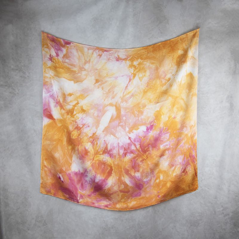 Hodvábna šatka LIMITED_284 – Ručne vyrábaná na Slovensku, 90 × 90 cm