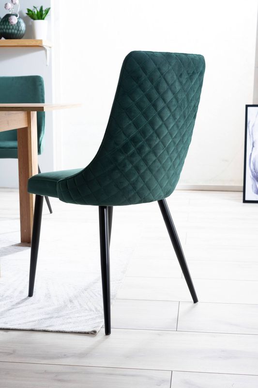 Jedálenská stolička s tvarovaným operadlom, čierny mat-zelená bluvel 78