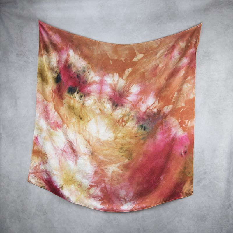 Luxusná hodvábna šatka LIMITED_326 – 100 % prírodný hodváb, 90 × 90 cm