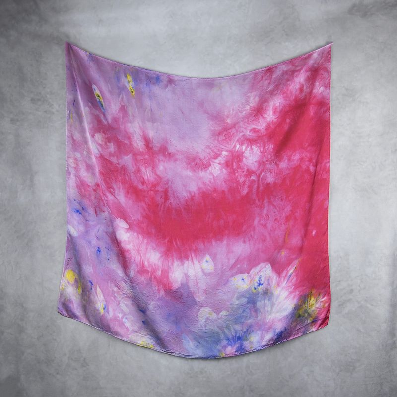 Luxusná hodvábna šatka LIMITED_330 – 100 % prírodný hodváb, 90 × 90 cm