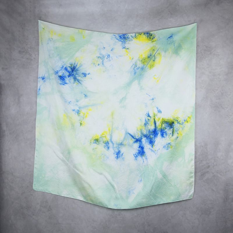 Hodvábna šatka VZOR_94, 100 % prírodný hodváb, 85 × 90 cm