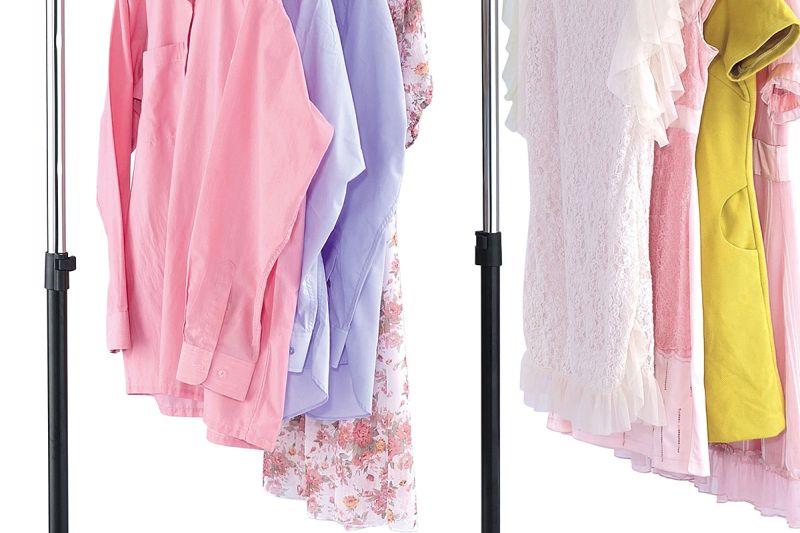 Stojan na šaty nastaviteľný čierny