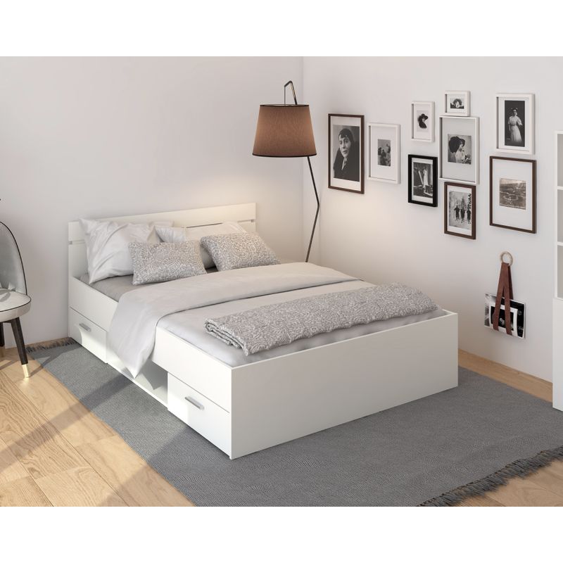 Elegantná posteľ s nádychom šarmu 140, biela