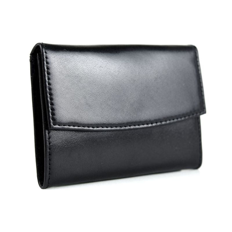 Malá dámska kožená peňaženka, čierna farba