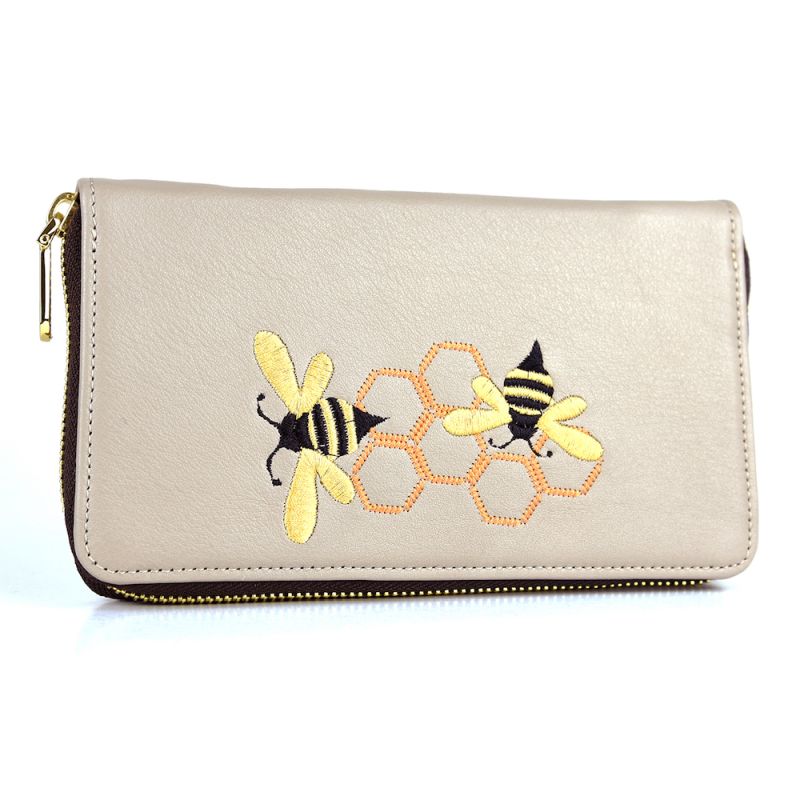 Módna dámska vyšívaná kožená peňaženka 8606 s motívom včelieho úľa, béžová farba