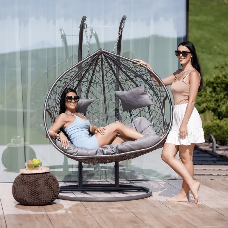 Závesné dvojkreslo-2 s moderným dizajnom sivá