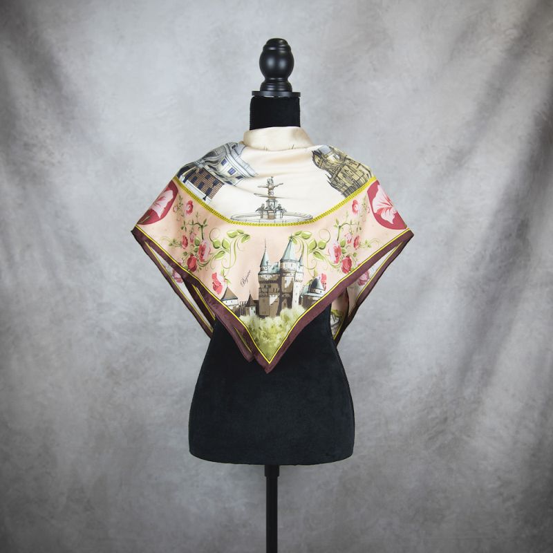 Módna hodvábna šatka SLOVENSKO - LOSOSOVÁ, 90 x 90cm