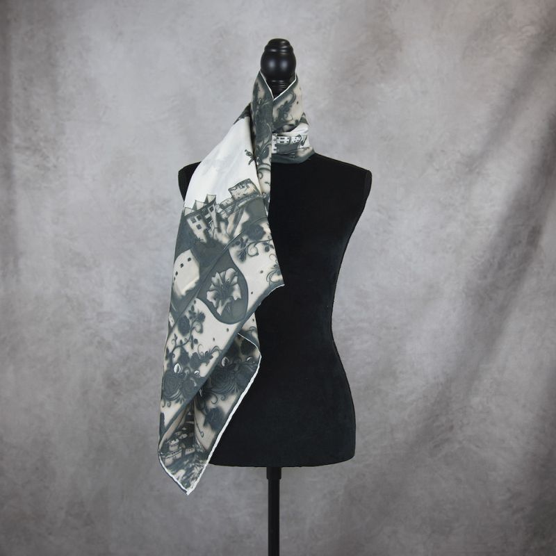 Exkluzívna hodvábna šatka SLOVENSKO HNEDÁ, 90 x 90cm, Made in SLOVAKIA