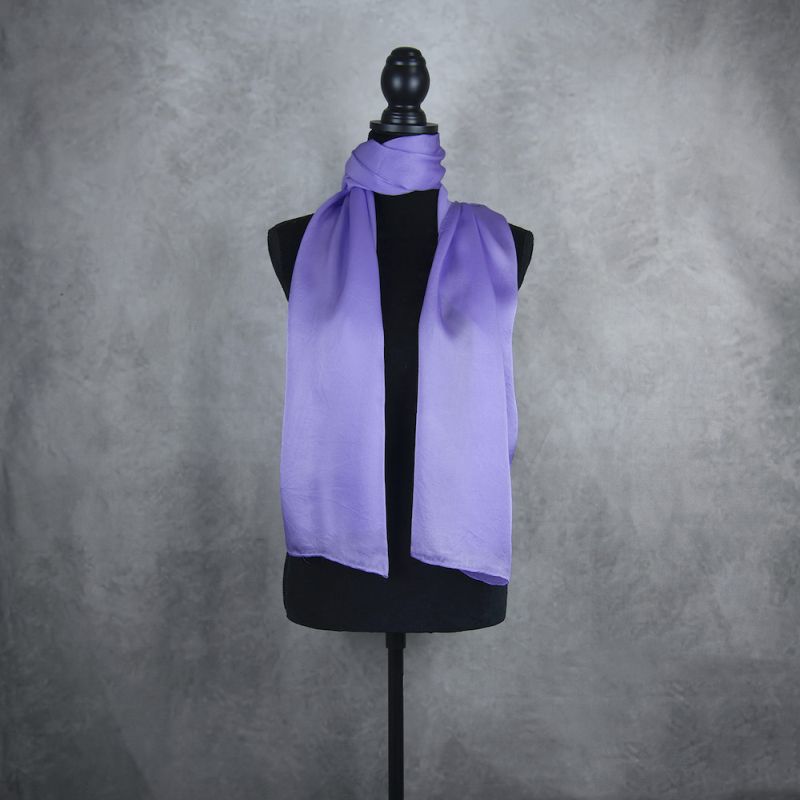 Hodvábny šál LEVANDUĽOVÝ, Vyrobený na Slovensku, 175 x 45cm