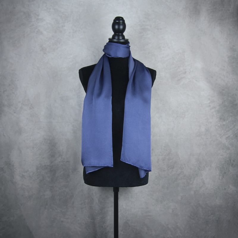 Hodvábny šál ANTRACITOVÝ, Vyrobený na Slovensku, 175 x 45cm