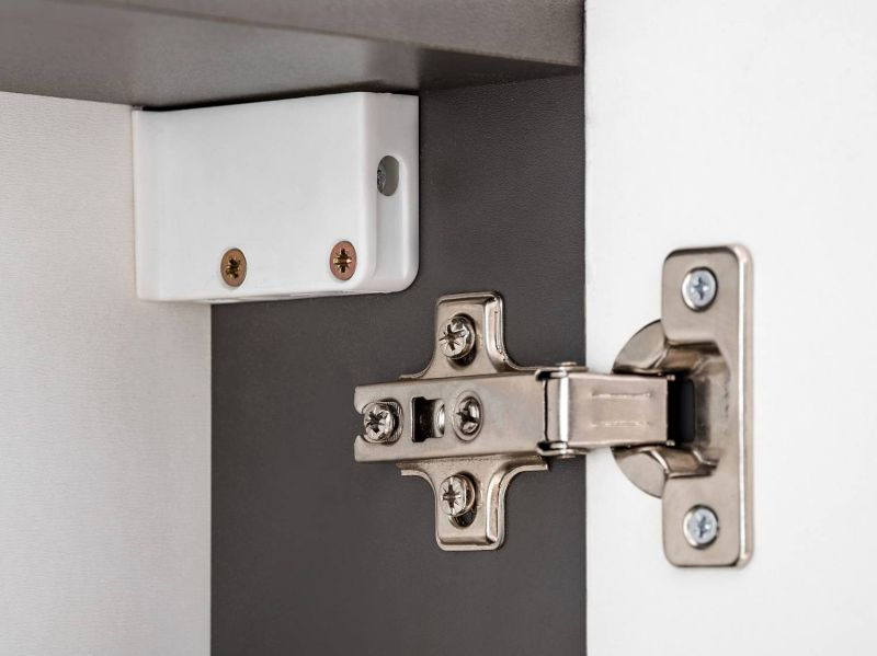 Kúpeľňová skrinka 810 sivá/sivý lesk