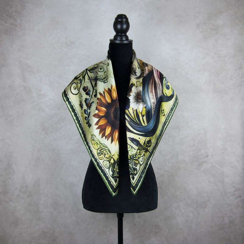 Módna hodvábna šatka LÚČNE KVETY - ZELENÉ, 90 x 90cm