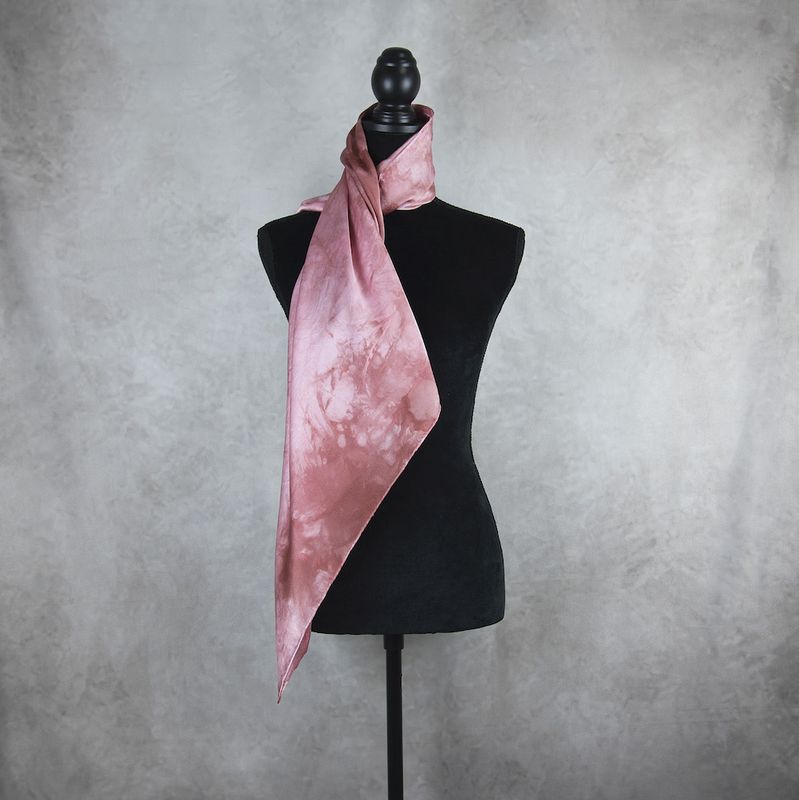 Hodvábna šatka LIMITED_277 – Ručne vyrábaná na Slovensku, 90 × 90 cm