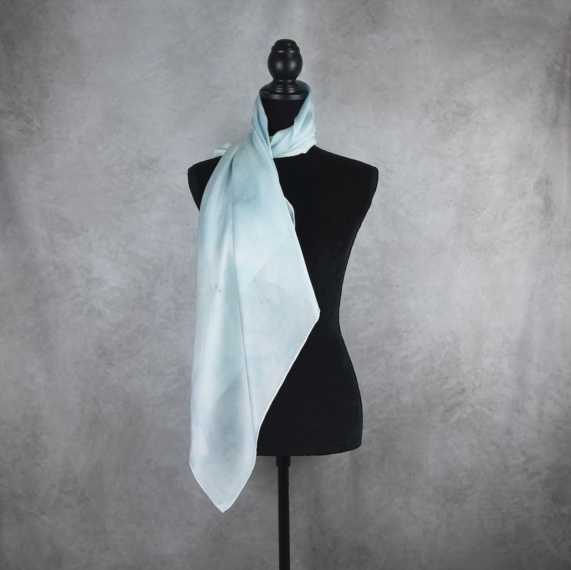 Hodvábna šatka LIMITED_282 – Ručne vyrábaná na Slovensku, 90 × 90 cm