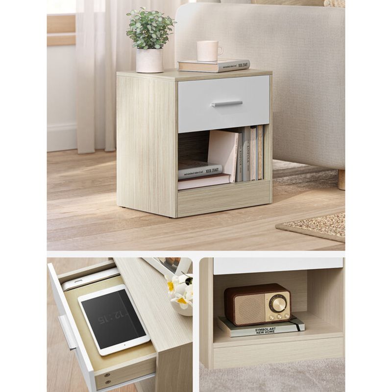 Súprava dvoch nočných stolíkov béžových s bielymi čelami zásuviek