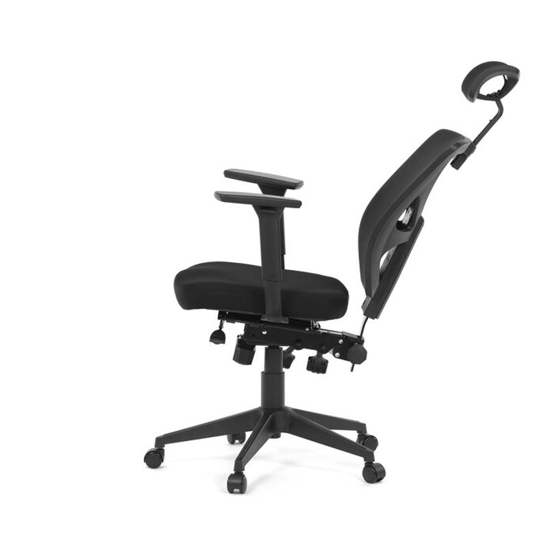 Kancelárska stolička s asynchrónnym mechanizmom a čiernym mesh poťahom