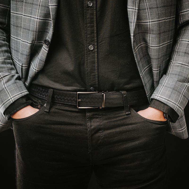 Kožený opasok s dekorom a automatickou prackou – BLACK CLOSE, limitovaná edícia, čierny