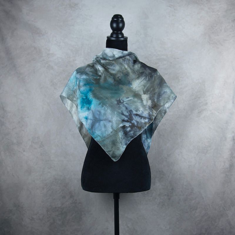 Hodvábna šatka VZOR_50, 85×90 cm, Made in Slovakia