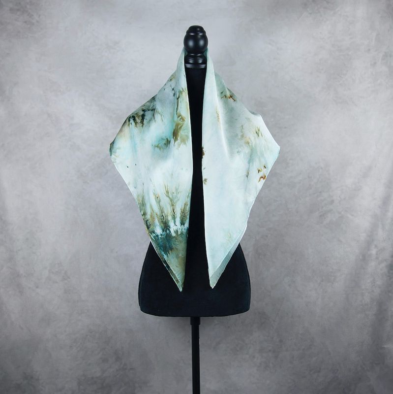 Hodvábna šatka LIMITED_317, 90×90 cm, ručne vyrábaná na Slovensku
