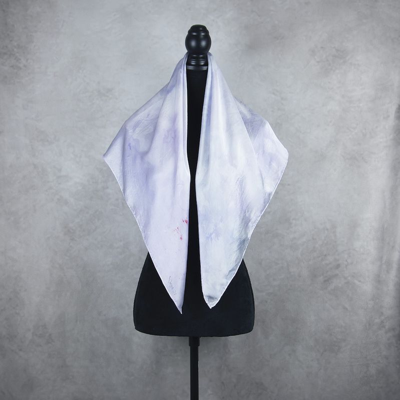 Luxusná hodvábna šatka LIMITED_327 – 100 % prírodný hodváb, 90 × 90 cm