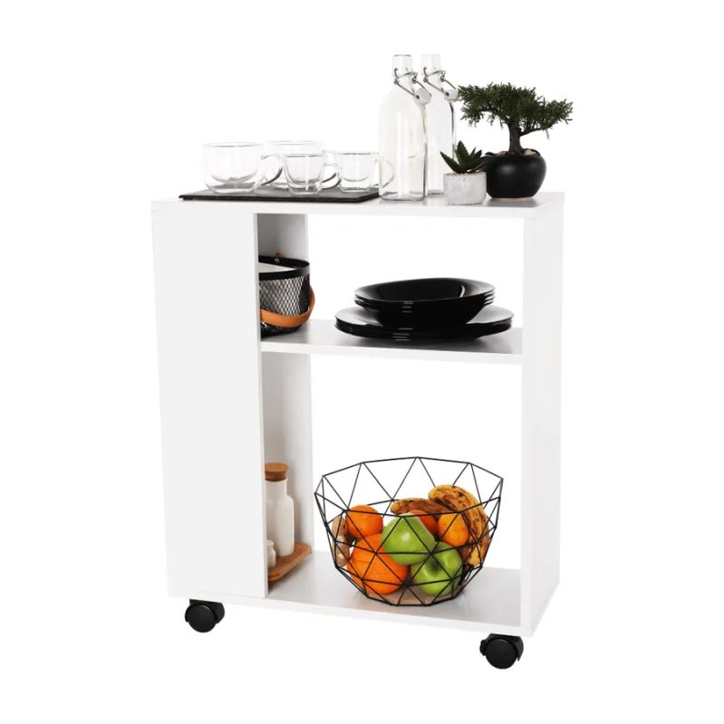 Príručný stolík v bielej farbe na kolieskach