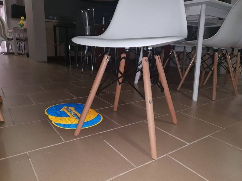 Jedinečná stolička v škandinávskom štýle, buk/biela