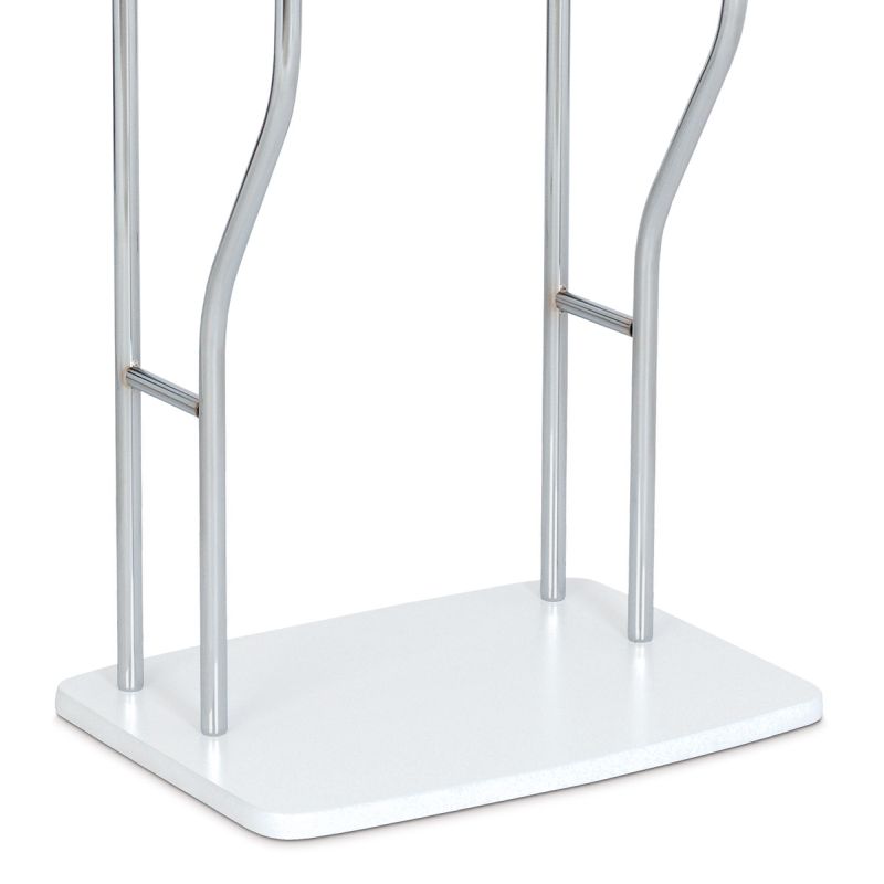 Nemý sluha v prevedení chróm a biela