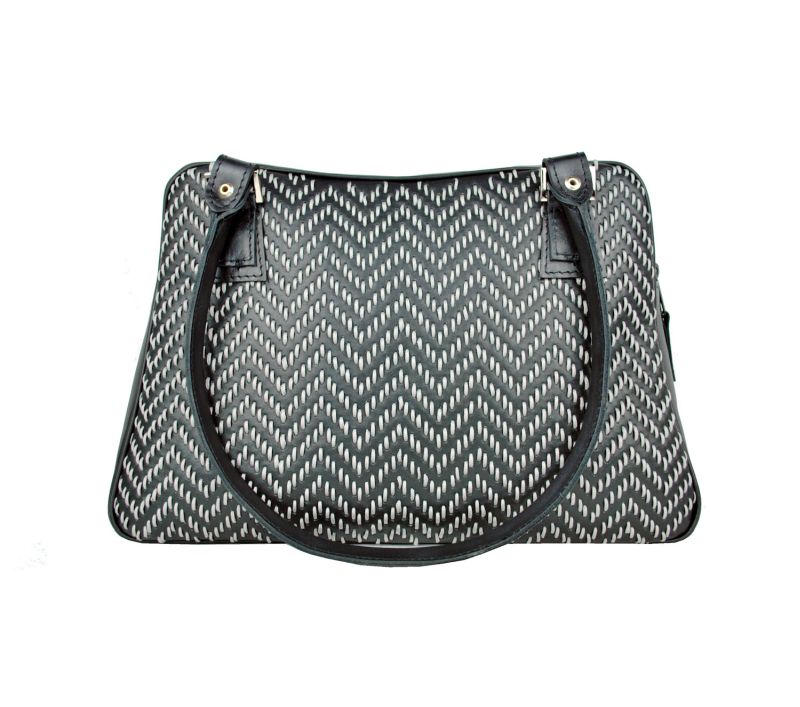 Ručne vyšívaná kabelka z pravej kože v čiernej farbe - šedé vyšívanie