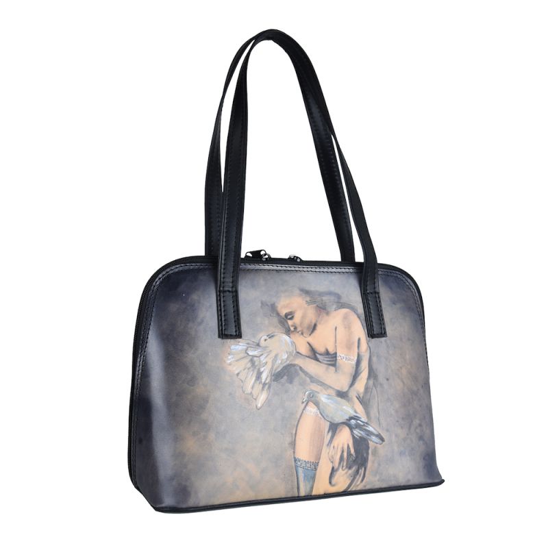Ručne maľovaná kabelka s motívom Dievča s holubmi