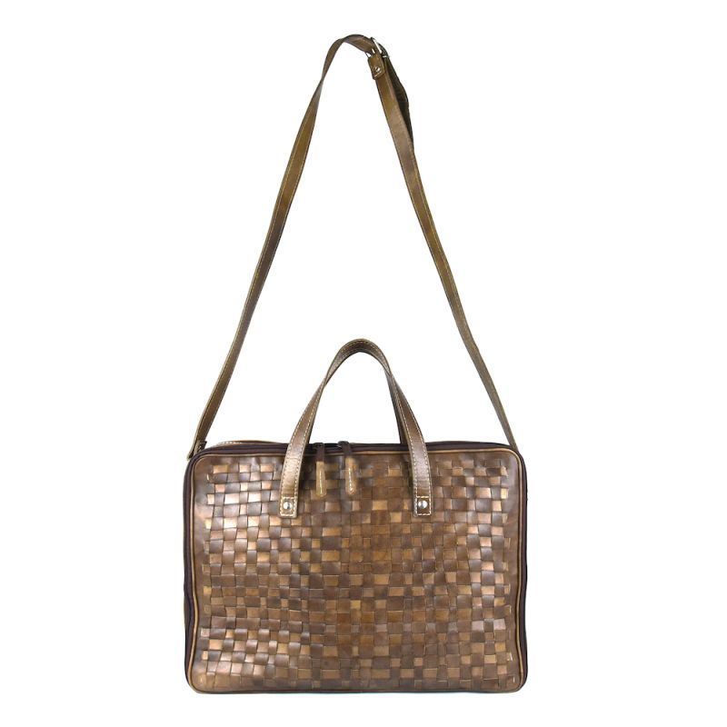 Ručne pletená kožená cestovná taška v hnedej farbe