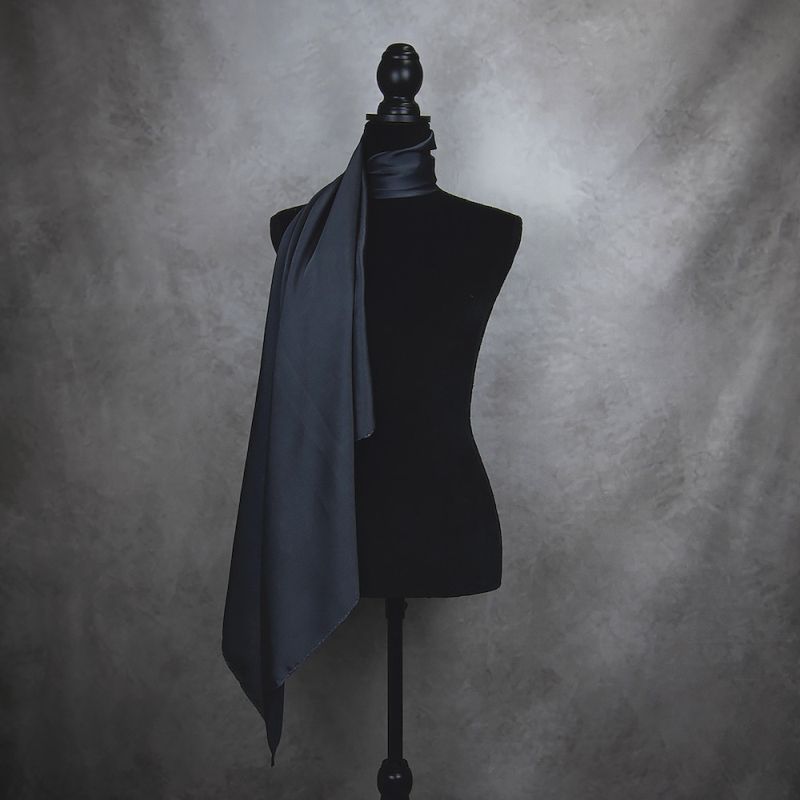 Hodvábna šatka ČIERNA 90 x 90cm
