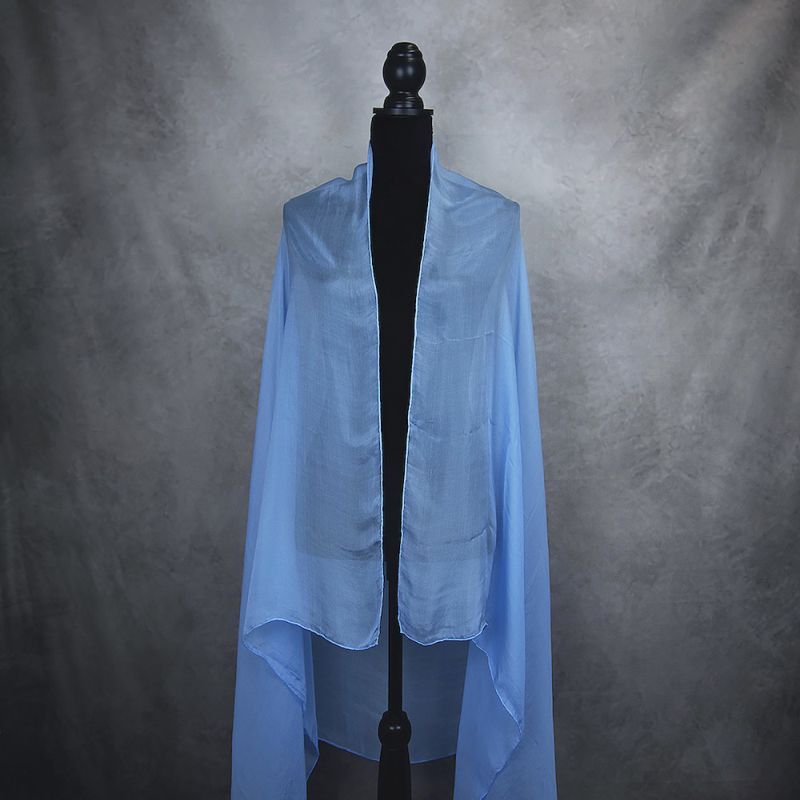 Hodvábny šál SVETLO MODRÝ 180 x 110cm