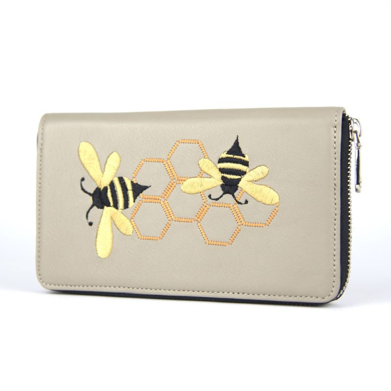 Módna dámska vyšívaná kožená peňaženka č.8606 s motívom Včeličiek, béžová farba