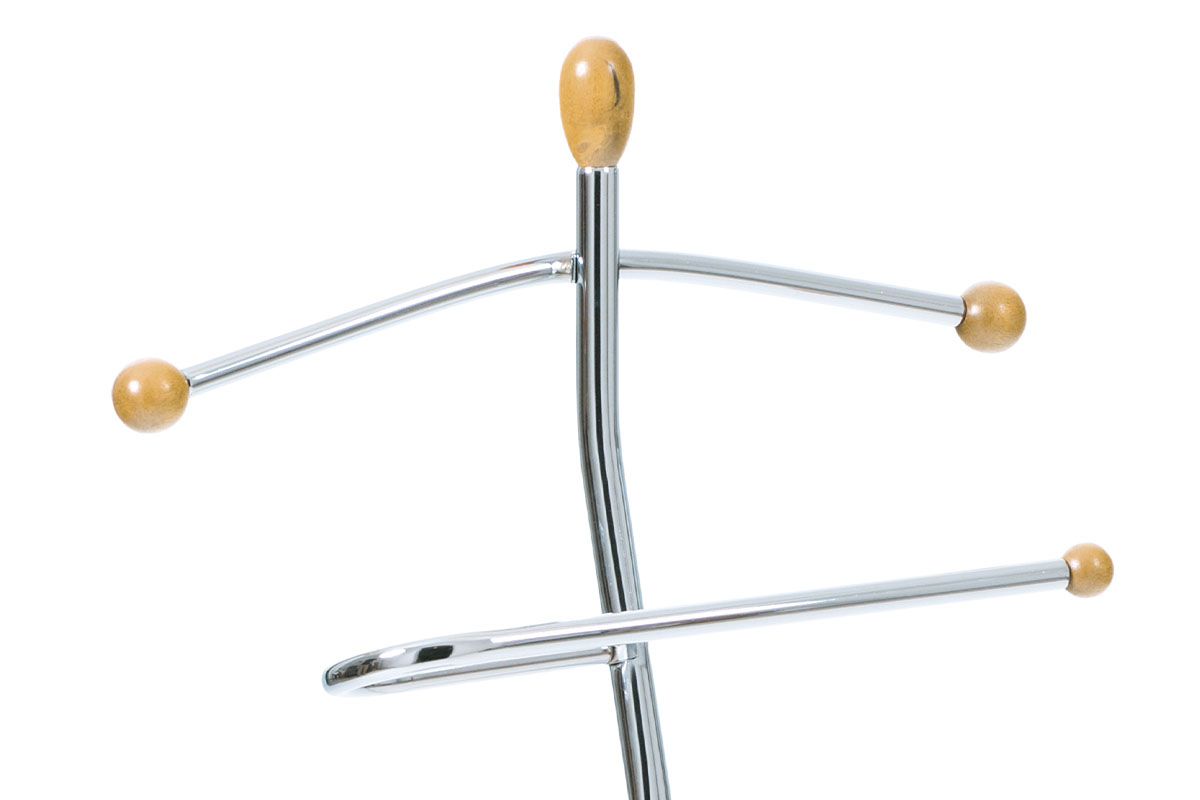 Nemý sluha chrómový s drevom v prírodnej farbe