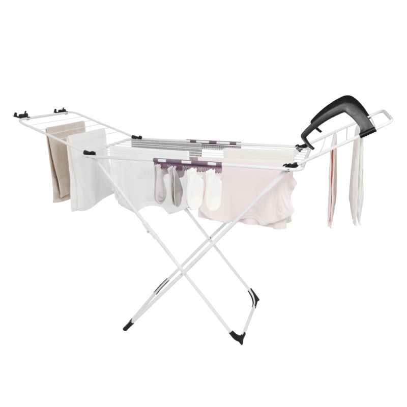 Sušiak na bielizeň, v bielom farebnom prevedení