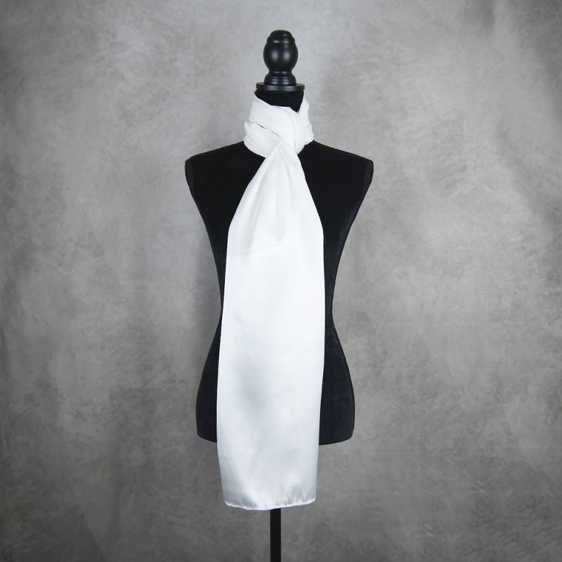 Hodvábny šál BIELY, Vyrobený na Slovensku, 175 x 45cm