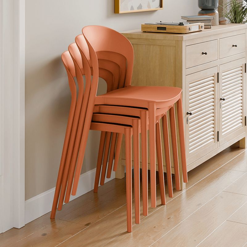 Stohovateľná plastová stolička, oranžová