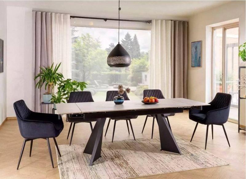 Skvelá jedálenská stolička, látka VELVET, čierna-čierna bluvel 19