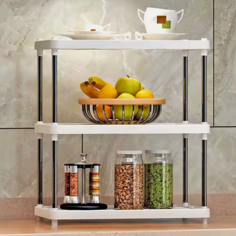 Štýlový regál vo farebnej kombinácii biela a sivá