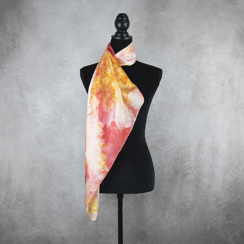 Limitovaná hodvábna šatka LIMITED_237 – 90 x 90 cm, ručne vyrobená na Slovensku