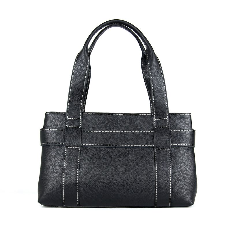 Dámska kožená kabelka v čiernej farbe