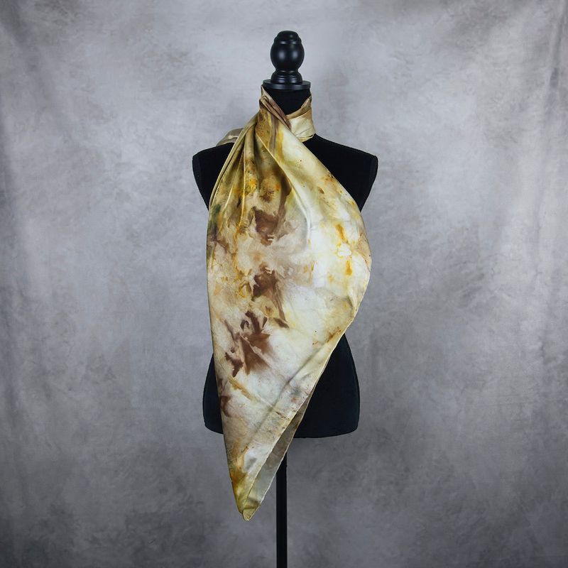 Hodvábna šatka LIMITED_301, 90x90cm, Vyrobená na Slovensku